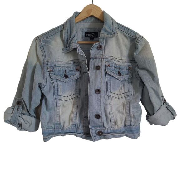 Jean jacket light wash size small rue21 crop - Picture 1 of 3